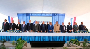 PERSONALIDADES FELICITAN DIRECTOR DEL DEPARTAMENTO AEROPORTUARIO POR INAUGURACIÓN HELIPUERTO DE SANTO DOMINGO