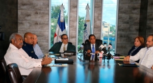 COMISIÓN AEROPORTUARIA SE DECLARA EN SESIÓN PERMANENTE ANTE INMINENTE PASO DEL HURACÁN IRMA