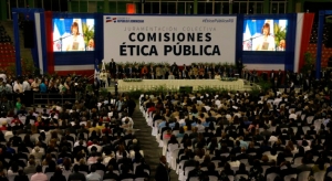 PRESIDENTE DANILO MEDINA JURAMENTA COMISIÓN DE ÉTICA PÚBLICA DEL DEPARTAMENTO AEROPORTUARIO