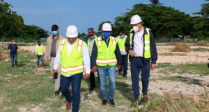 SENADOR DE BARAHONA VALORA REANUDACIÓN DE TRABAJOS DE CONSTRUCCIÓN HELIPUERTO DE ESA PROVINCIA