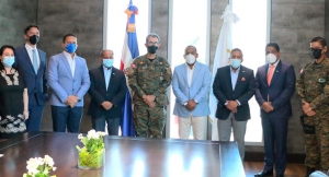 DEPARTAMENTO AEROPORTUARIO Y MINISTERIO DE DEFENSA ACUERDAN MEJORAR SEGURIDAD EN SISTEMA AEROPORTUARIO DEL PAÍS